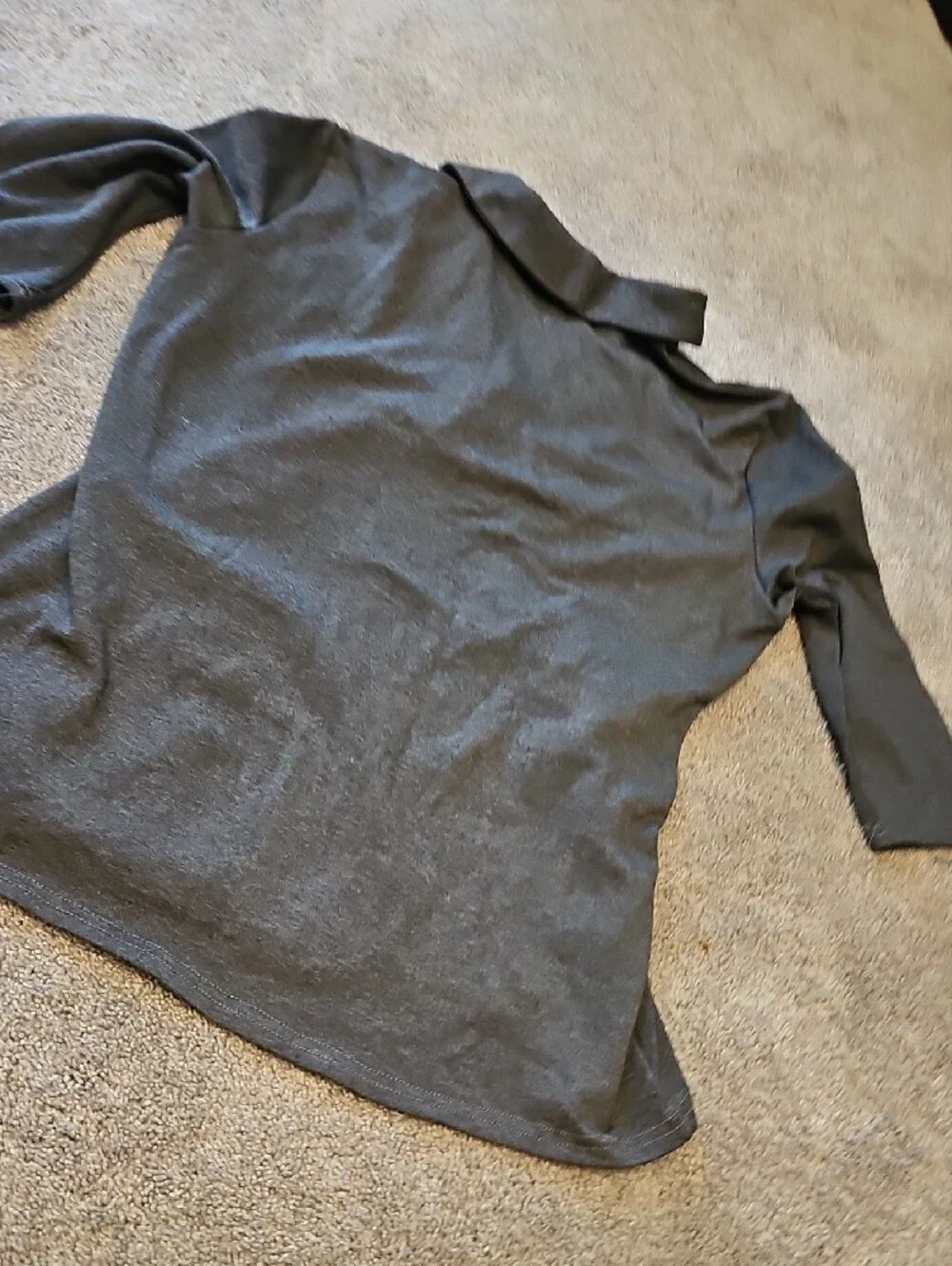 J2🔹️ELFIN Dark Gray Shawl Collar Button-Front Top
